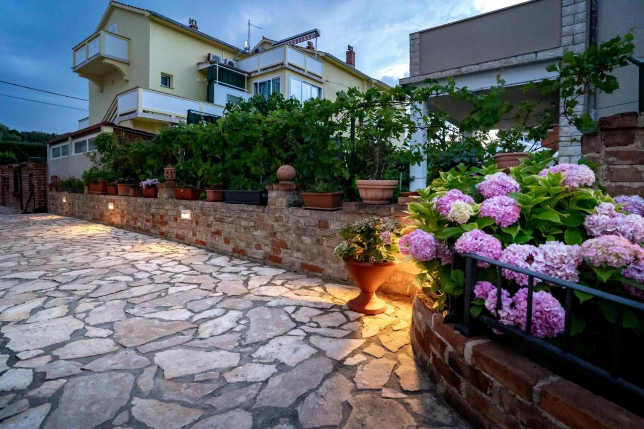 Grguric Apartments Palit Kültér fotó